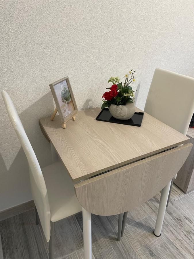 Appartement De Charme A 2 Min De La Plage Vallauris Exterior foto